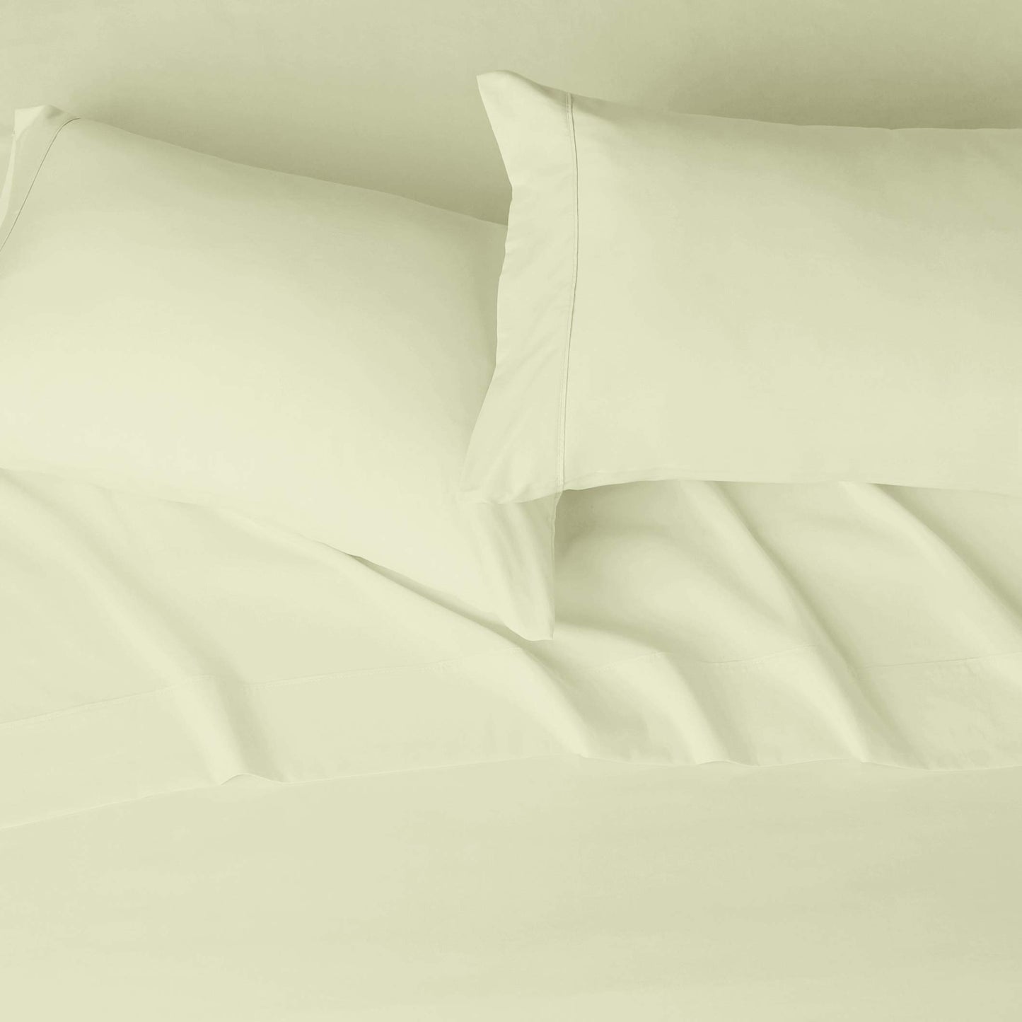 AmazonBasics Light-Weight Microfiber Sheet Set - Full, Black