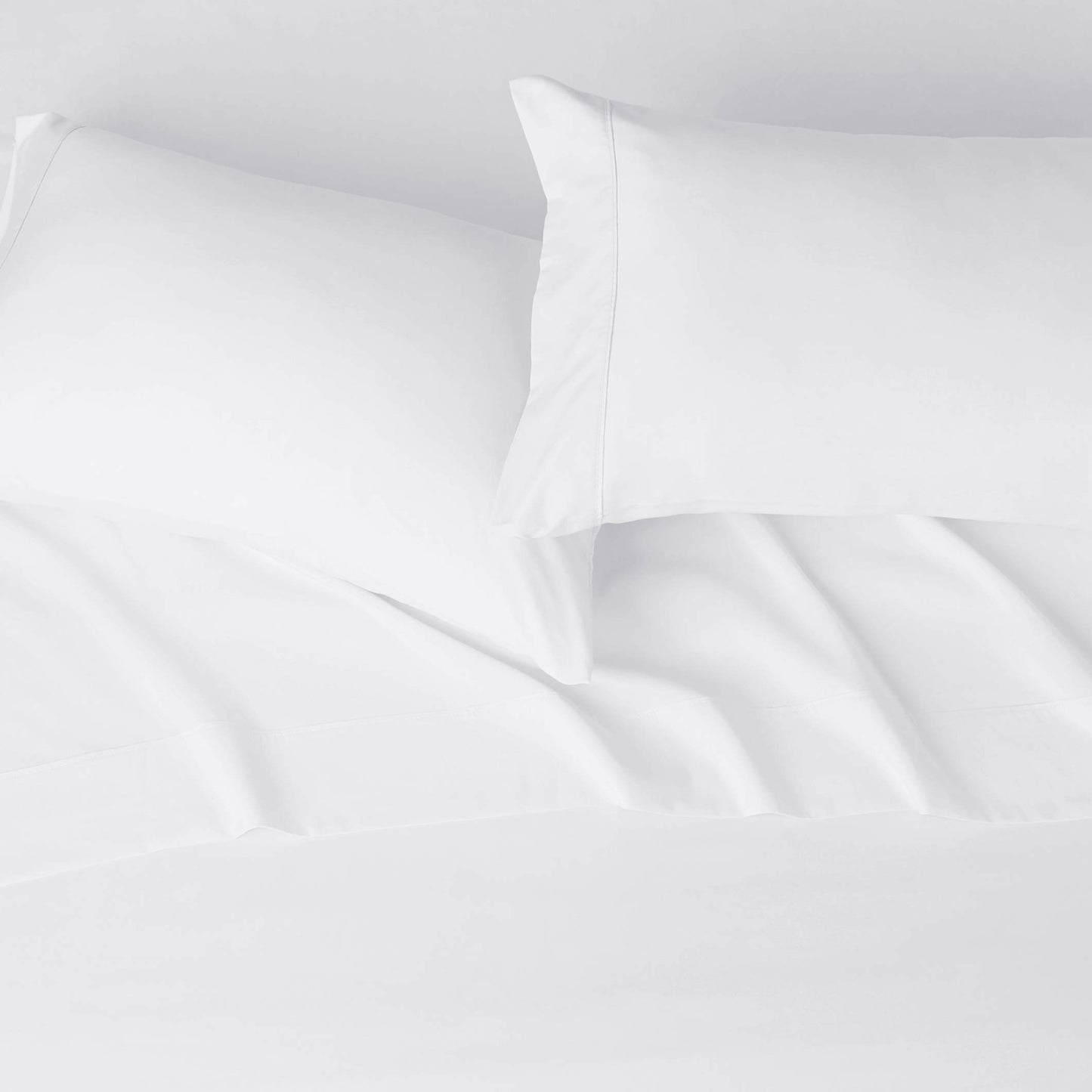 AmazonBasics Light-Weight Microfiber Sheet Set - Full, Black